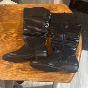 Hot Cales Black size 11m black boots